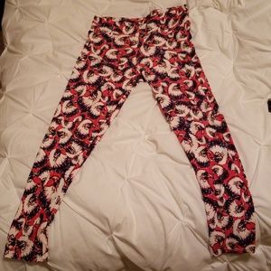Lularoe eagle leggings tc